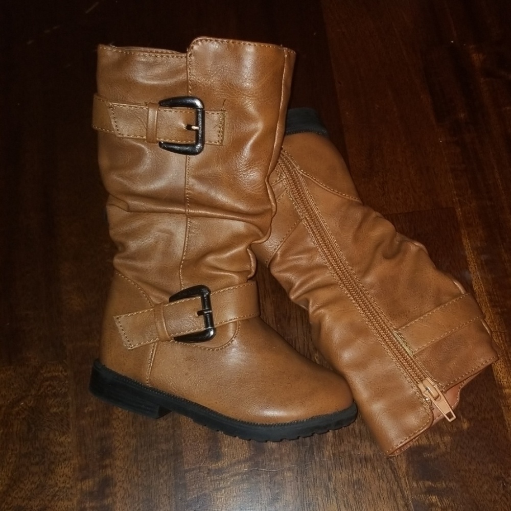 Toddler girl boots size 6 Blue Suede Shoes